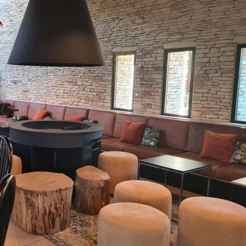 Coin lounge - Partage - Restaurant Nîmes - restaurant a faire NIMES